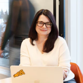 Head shot of Mona Csada